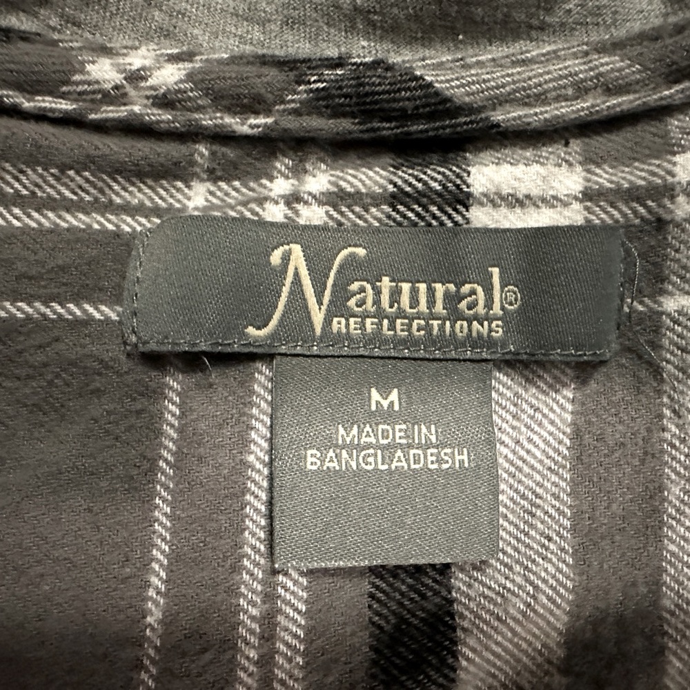 Cabela’s Natural Reflections gray/black/white hooded flannel shirt. Size… - Picture 6 of 8